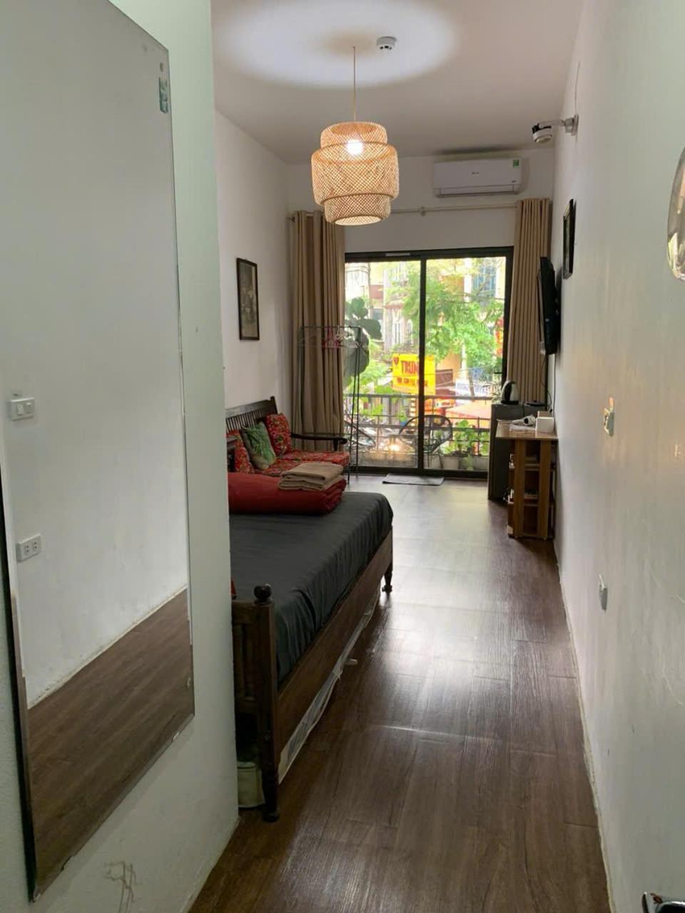 Nusmile Home & Travel 22 Hang Non, Old Town Hanoi Exterior photo